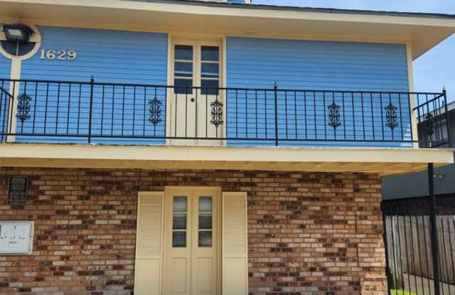 1629 Gary, Apartment B Gallery 2