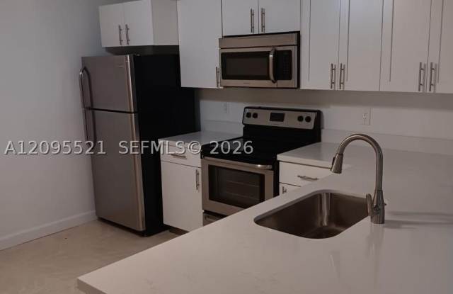 10161 W Sunrise Gallery 1