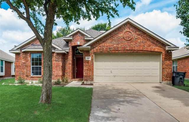 2509 Persimmon Drive Gallery 2