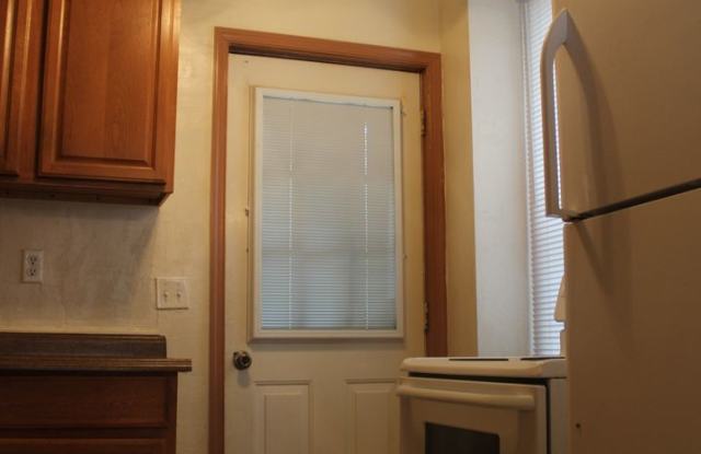 3 Bedroom Rowhome in North York Gallery 4
