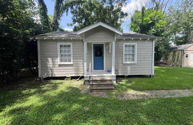 NEW ON MARKET! WALKING DISTANCE TO UL photos photos
