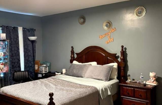 11226 CHERRY HILL Road Gallery 3