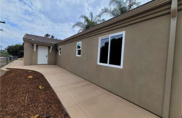 1485 Surrey Heights photos photos