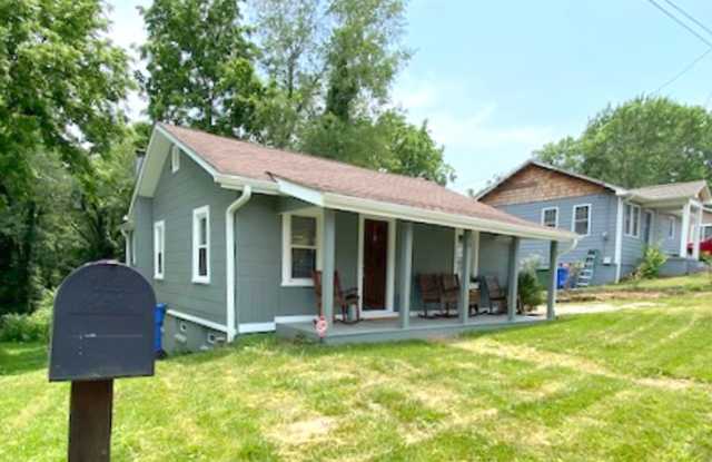 Biltmore Village Bungalow photos photos