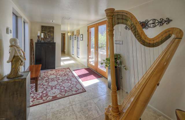 1039 E Boulder Drive Gallery 3