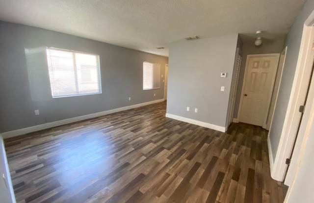 3/2 Duplex in Bradenton photos photos