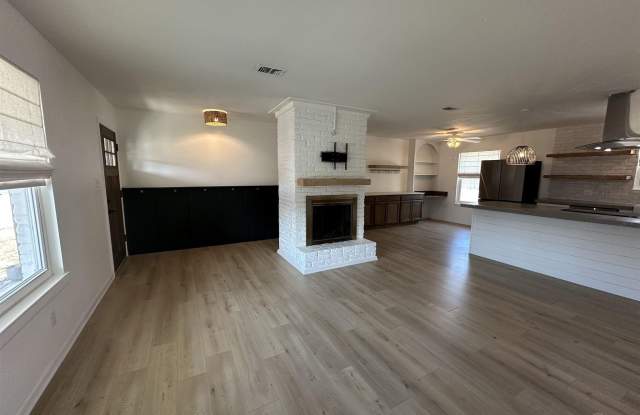 5084 Shoshone Dr Gallery 3