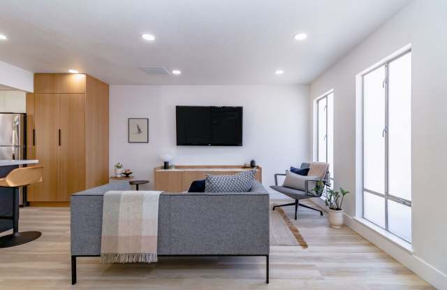 Astrid Place, Fair Oaks - Modern Luxury Townhomes - 7347 Gail Way, Carmichael, CA 95628