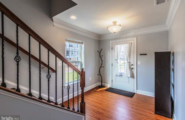10753 CALEDONIA MEADOW DRIVE Gallery 2