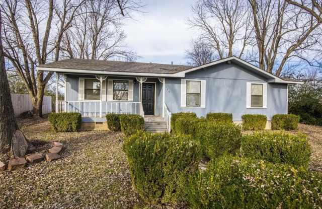 726 McClure  AVE - 726 McClure Avenue, Lowell, AR 72745
