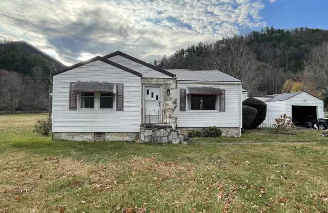 107 Taylor Drive - 107 Taylor Drive, Unicoi County, TN 37650