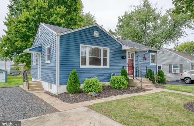 109 S ATWOOD Road Gallery 2