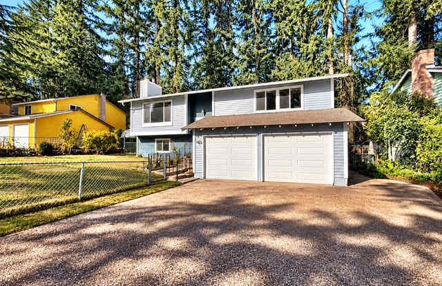 3975 Southeast Castlewood Drive Gallery 1