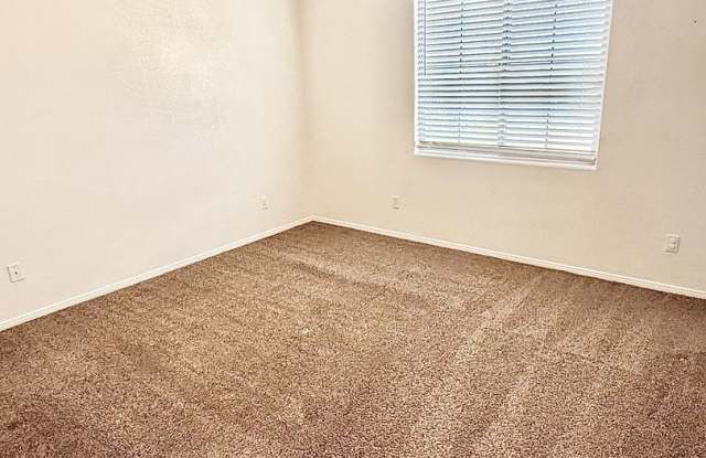 3 bed 3 bth near Skye Canyon photos photos