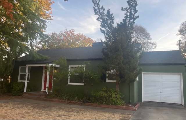 2456 2nd Avenue - 2456 2nd Avenue, Sacramento, CA 95818