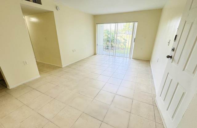1101 N Benoist Farms Road #106clientes@realtymiamigroup.com photos photos 1101 N Benoist Farms Road #106clientes@realtymiamigroup.com photos photos