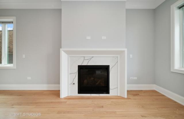 4819 N Ashland Avenue Gallery 4