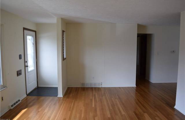 6845 Lalemant Dr Gallery 3