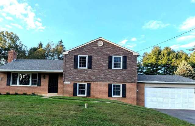 1221 BOULDER Lane photos photos
