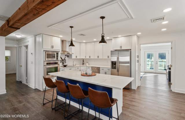 3245 Osborne Terrace photos photos
