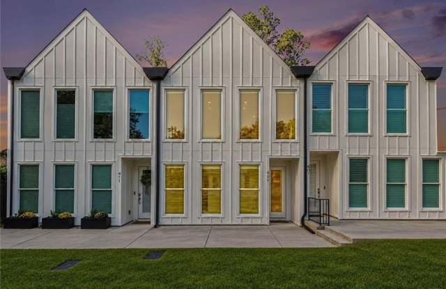 409 Burgundy Way Gallery 1