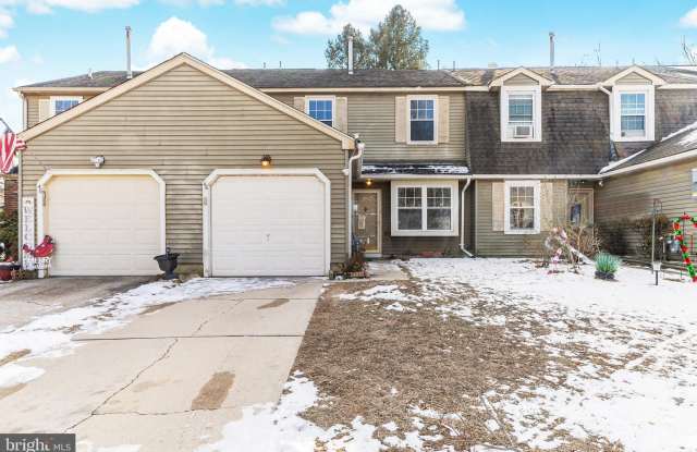 46 RIVER BANK DRIVE - 46 River Bank Drive, Roebling, NJ 08554