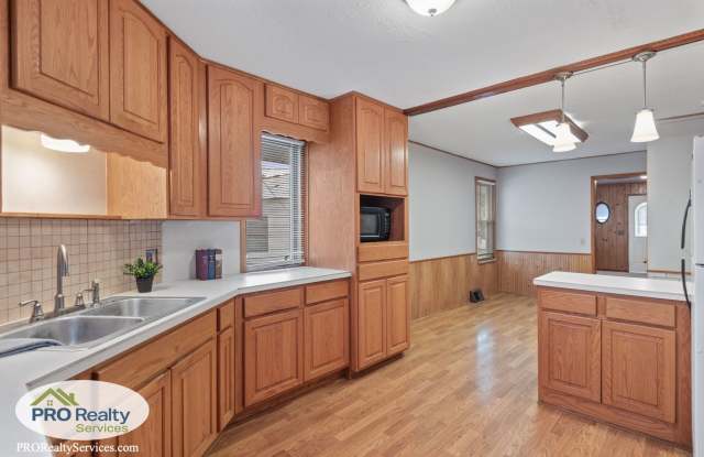 2 Bedroom Home in South St. Paul Gallery 4