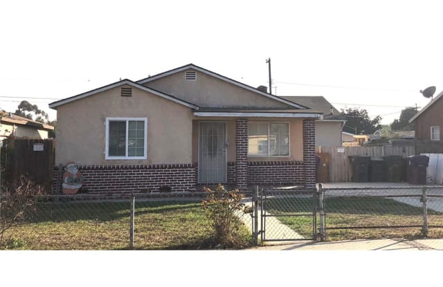 322 E Eleanor Lane - 322 East Eleanor Lane, Long Beach, CA 90805