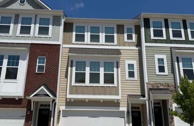 4br 3 bath townhouse in Durham NC photos photos