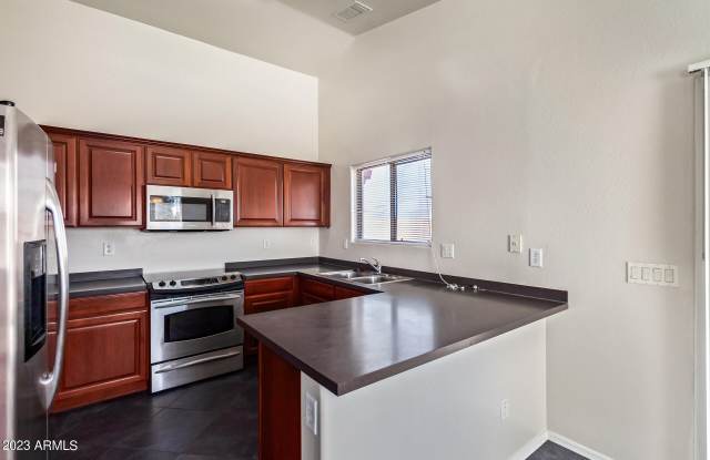 6543 S 255TH Drive Gallery 4
