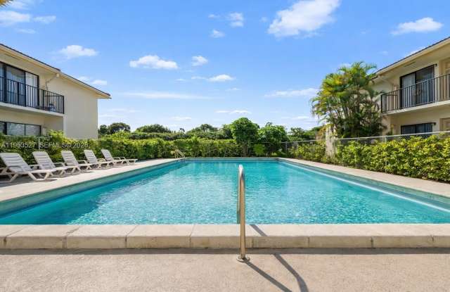 11116 Royal Palm Blvd photos photos