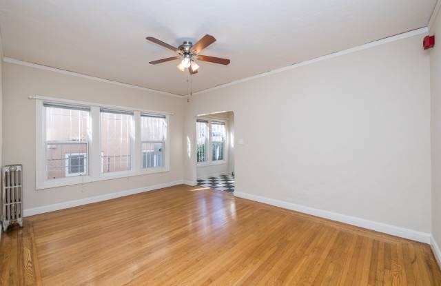 421 Van Dyke Avenue photos photos