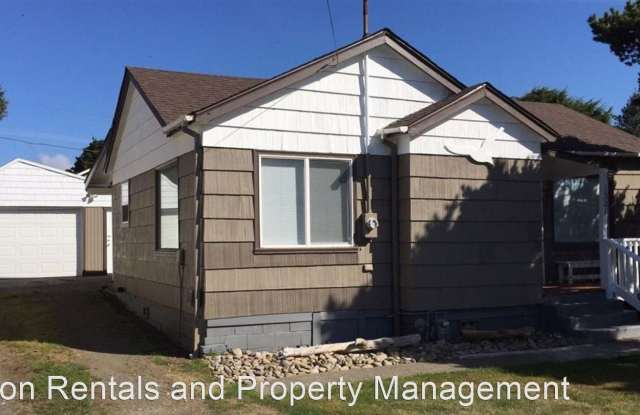 1301 NW 16th St - 1301 Northwest 16th Street, Lincoln City, OR 97367