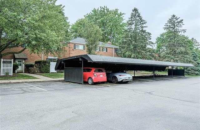 756 E Fox Hills Drive Gallery 2