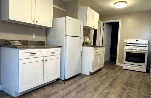 220 Hamilton St. - 220 Hamilton Street, Cambridge, MA 02139