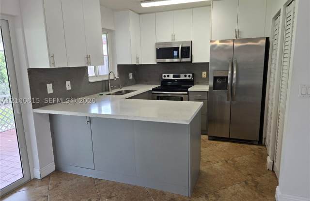 8120 SW 148th Ct Gallery 2