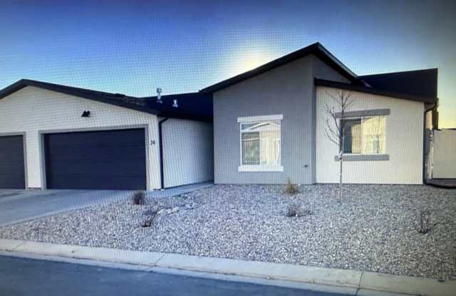 1825 N Lund Hwy photos photos