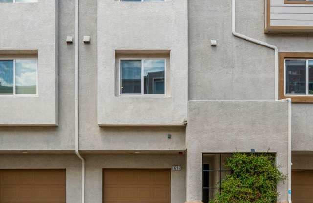 Two Bedroom Townhouse for Rent Gallery 3