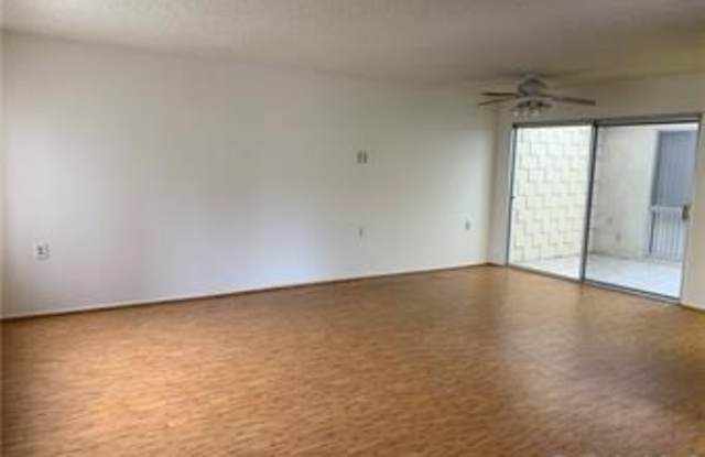 2375 Via Mariposa W Gallery 4
