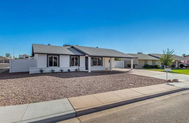 Beautifully FURNISHED Remodeled Corner-Lot Home in a Prime Chandler Location! photos photos