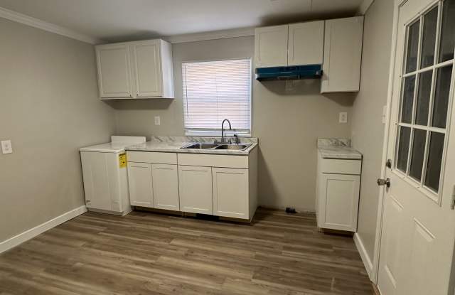 1128 Long Ave photos photos