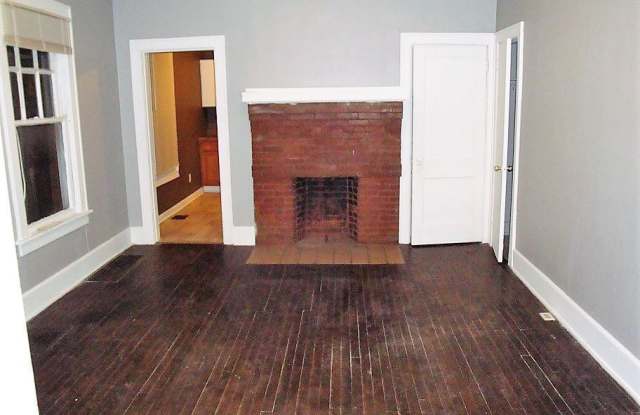 2004 Fairmont Avenue Gallery 3