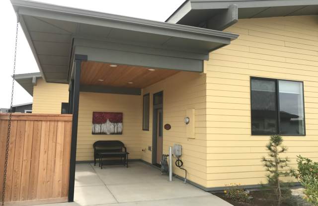 Cute and Cozy ADU in SW Redmond! Gallery 1
