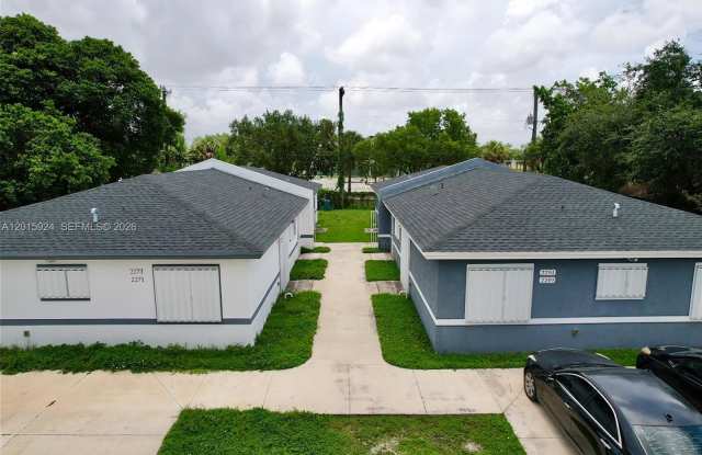 2249 NW 66th St photos photos