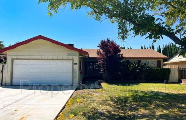 320 Granada Way photos photos