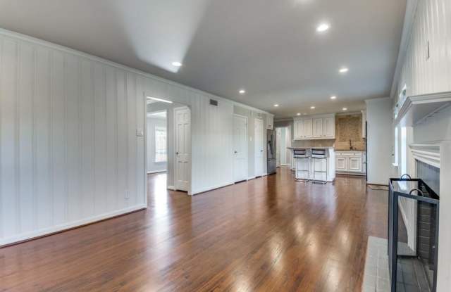 5809 Northmoor Drive Gallery 4