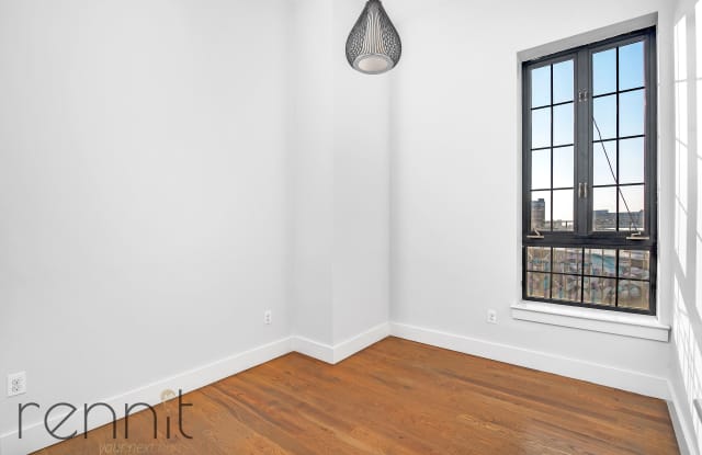 861 Broadway Gallery 3