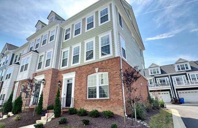 395 BUCKEYE Circle Gallery 1