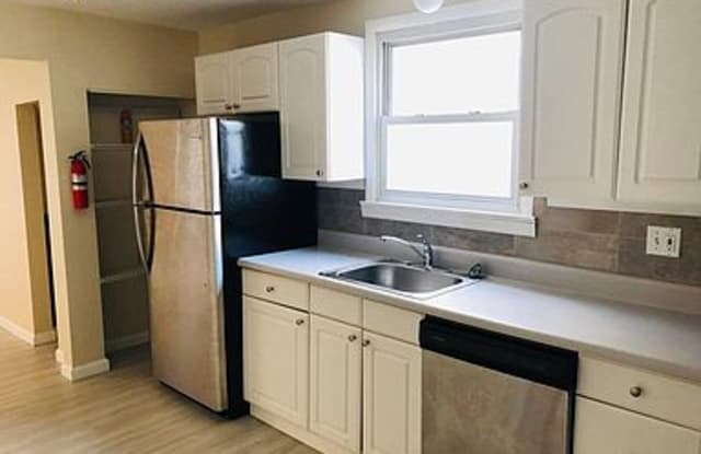 79 Saint Stephens Avenue - 79 Saint Stephen's Avenue, Middlesex County, NJ 08832