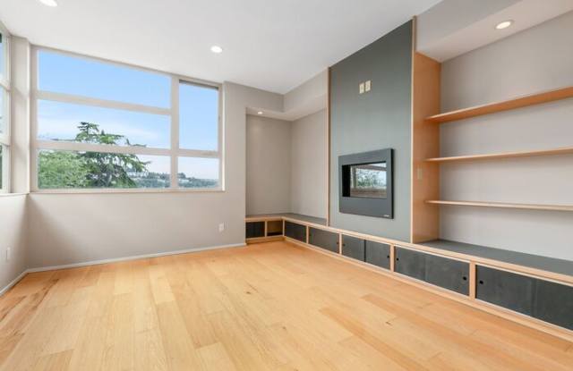 2351 Yale Avenue East Gallery 2
